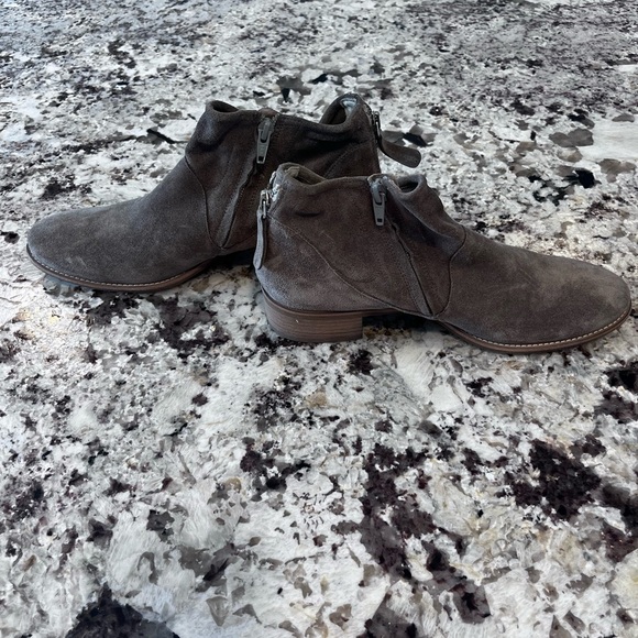 Paul Green Logan BT Piombo Suede Bootie Size 6 - Picture 2 of 6